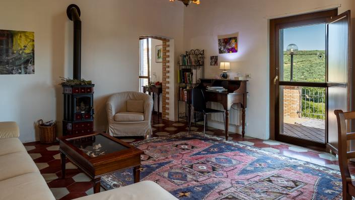 Image No.20-7 Bed Country Property for sale