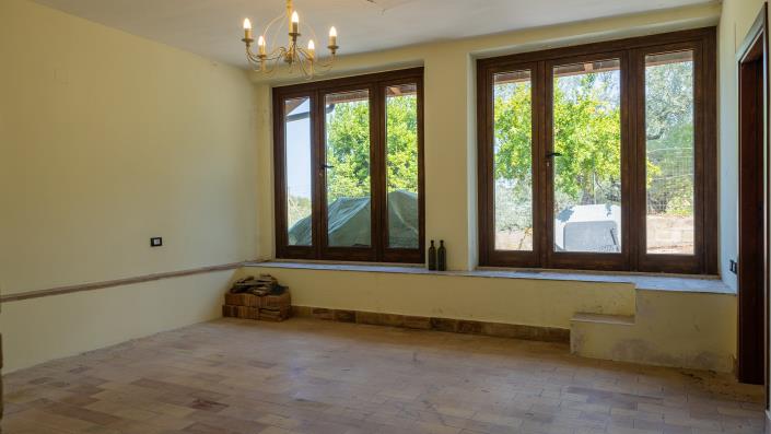 Image No.26-7 Bed Country Property for sale