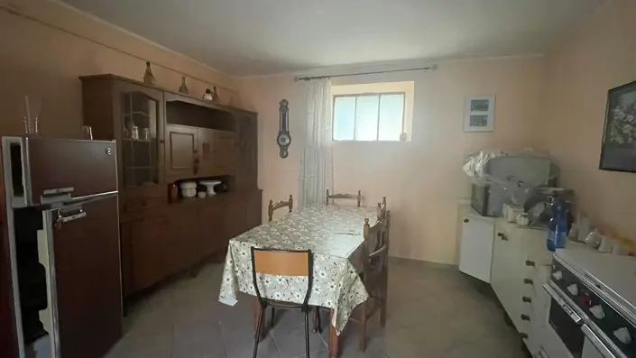Image No.22-3 Bed Country Property for sale