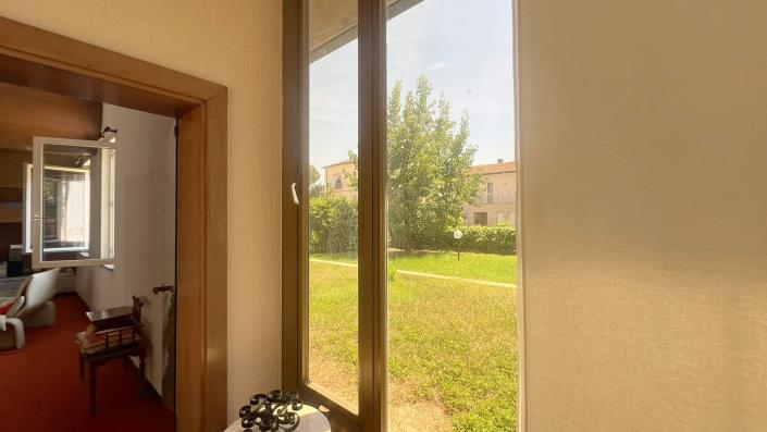 Image No.14-5 Bed Villa for sale