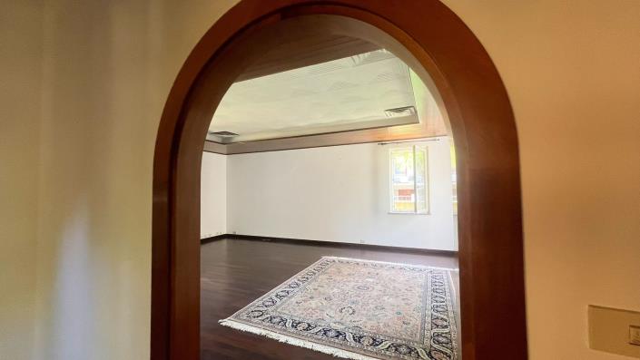 Image No.18-5 Bed Villa for sale