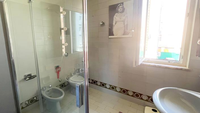 Image No.38-5 Bed Villa for sale