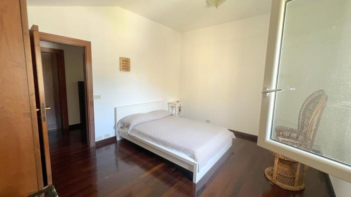 Image No.40-5 Bed Villa for sale