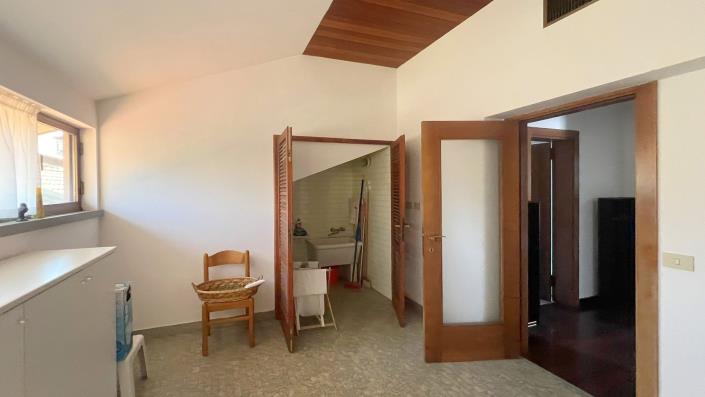 Image No.43-5 Bed Villa for sale