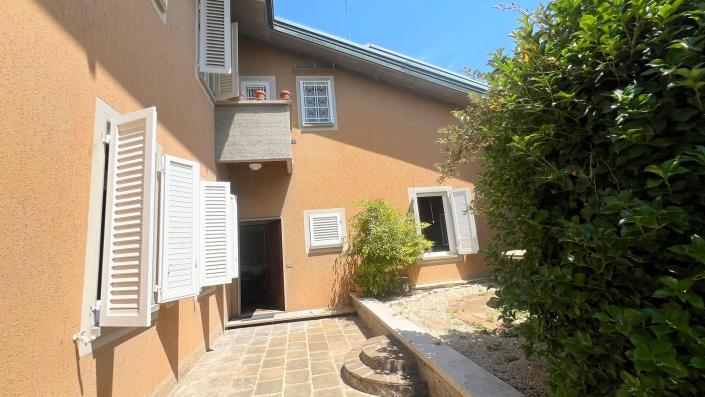 Image No.50-5 Bed Villa for sale
