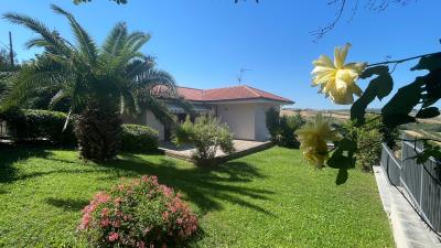1 - Rosciano, Villa