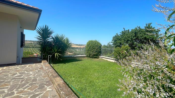 Image No.15-2 Bed Villa for sale