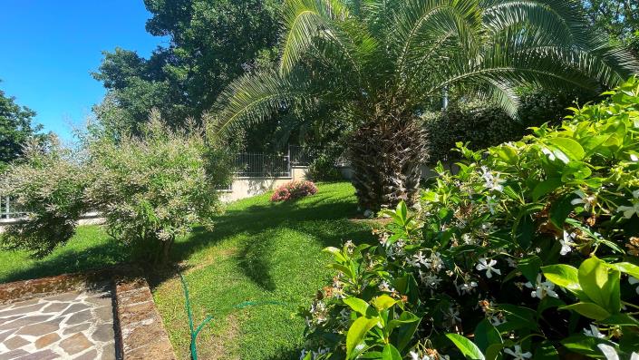 Image No.16-2 Bed Villa for sale