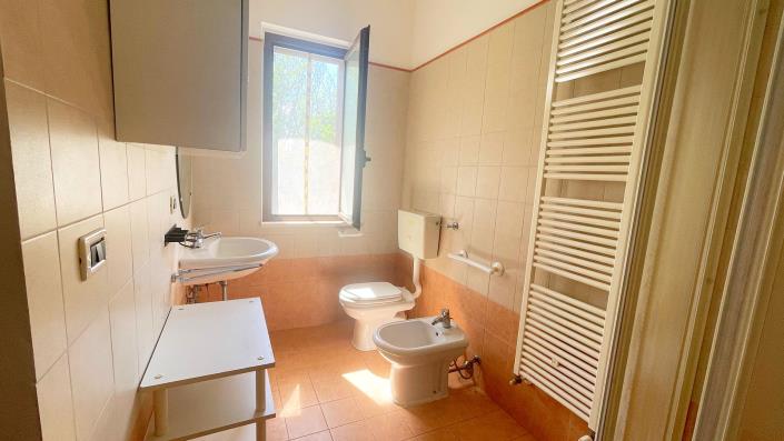 Image No.24-2 Bed Villa for sale