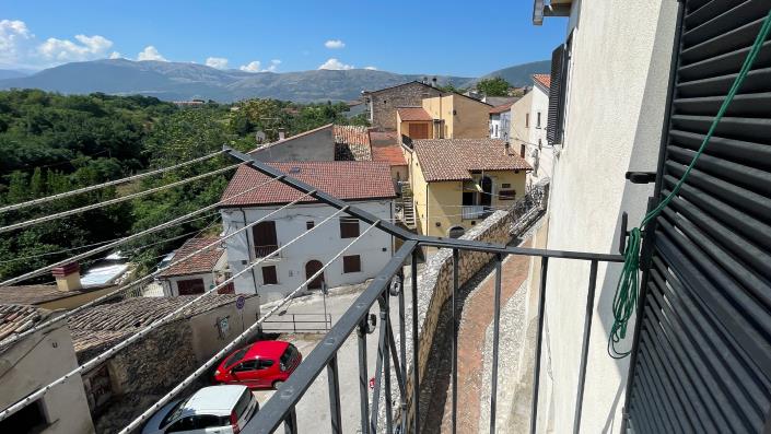 Image No.24-2 Bed Townhouse for sale
