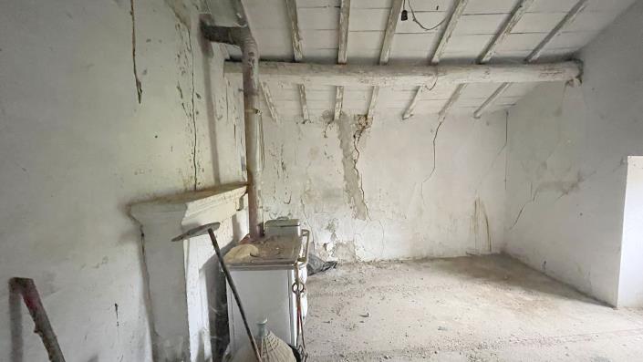 Image No.31-3 Bed Country Property for sale