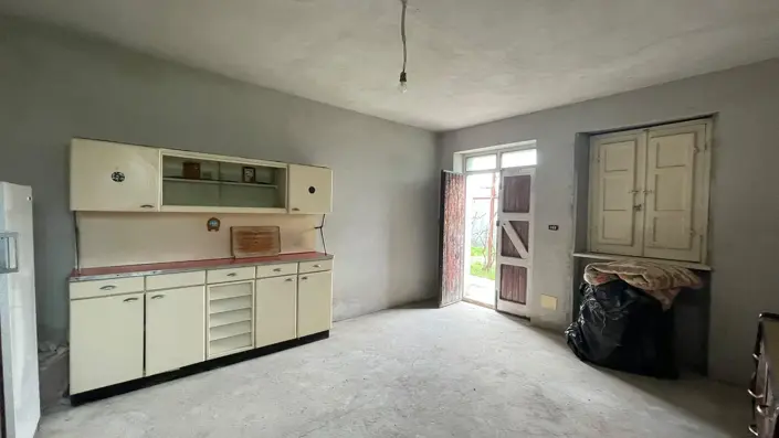 Image No.24-2 Bed Country House for sale