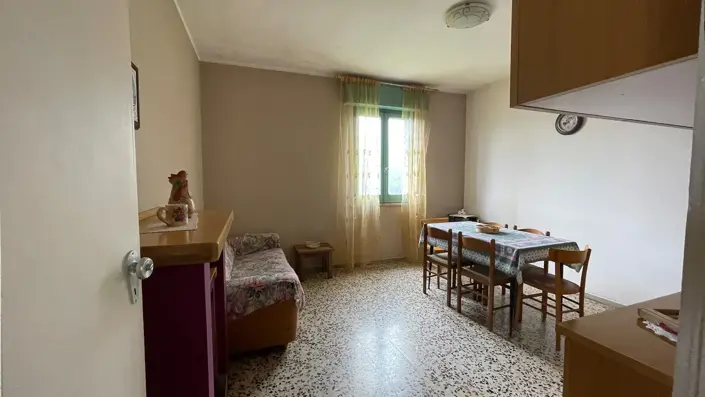 Image No.5-2 Bed Country House for sale