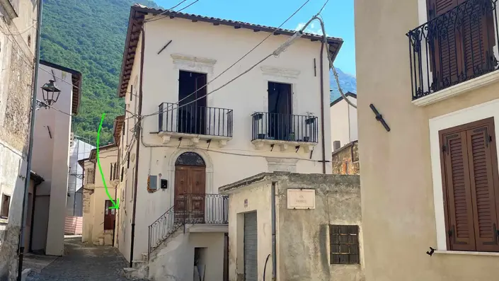 Image No.7-2 Bed Townhouse for sale