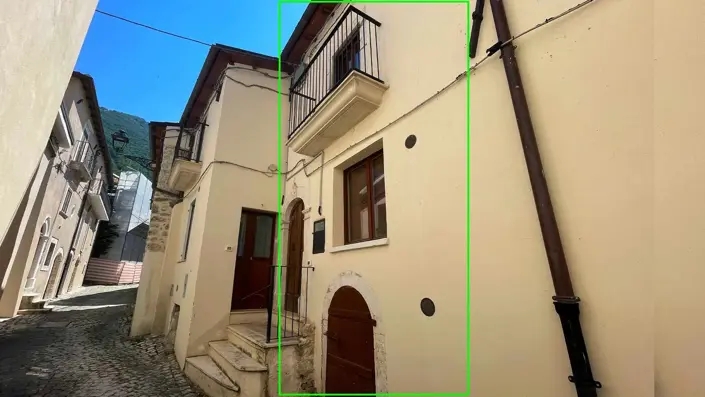 Image No.8-2 Bed Townhouse for sale