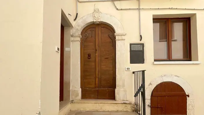 Image No.3-2 Bed Townhouse for sale