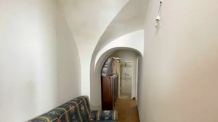 Image No.10-2 Bed Townhouse for sale