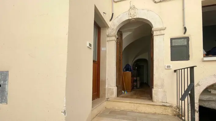 Image No.24-2 Bed Townhouse for sale