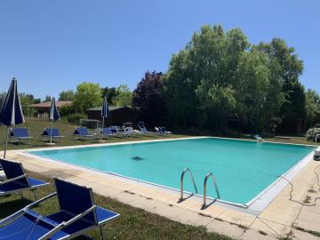 Pool-b