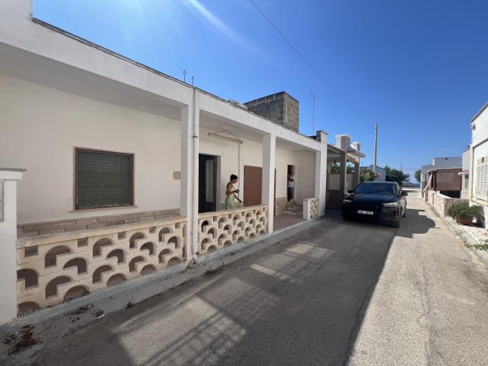 Image No.2-2 Bed House for sale