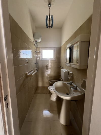 Image No.12-2 Bed House for sale