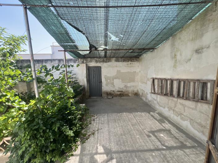 Image No.25-2 Bed House for sale