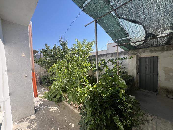 Image No.26-2 Bed House for sale