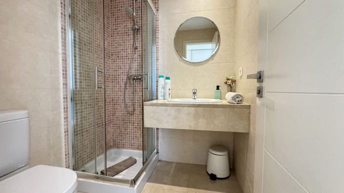 Image No.21-2 Bed Apartment for sale