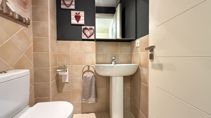Image No.22-4 Bed Apartment for sale