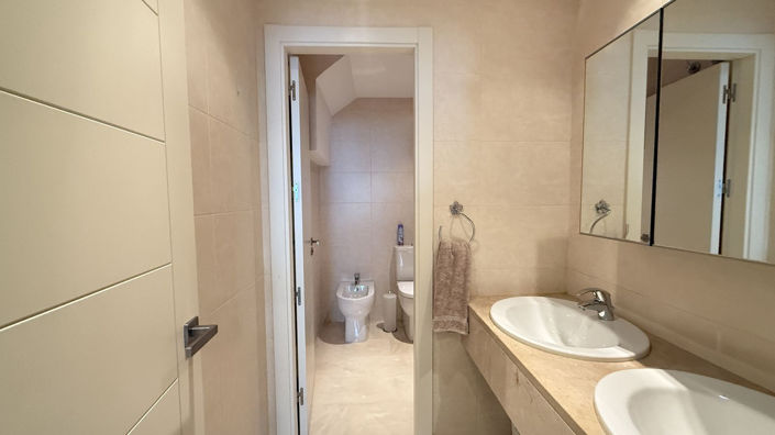 Image No.29-4 Bed Apartment for sale