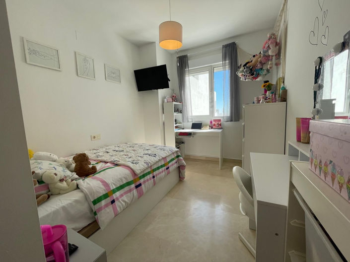 Image No.20-3 Bed Apartment for sale
