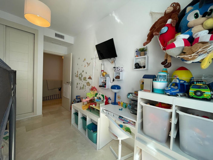 Image No.24-3 Bed Apartment for sale