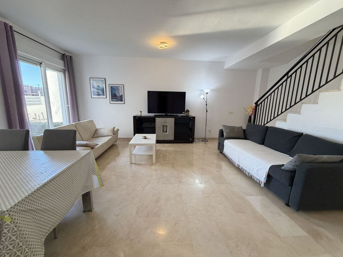 Image No.3-Appartement de 3 chambres à vendre à Estepona