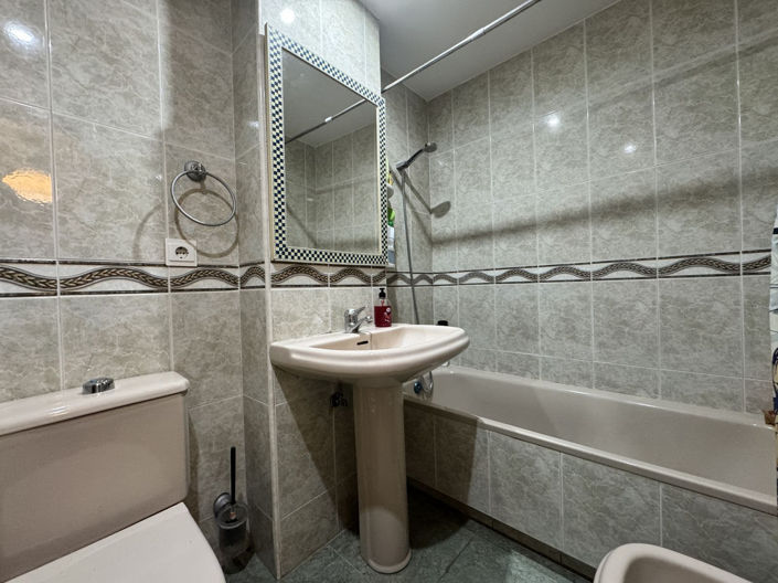 Image No.17-3 Bed Apartment for sale