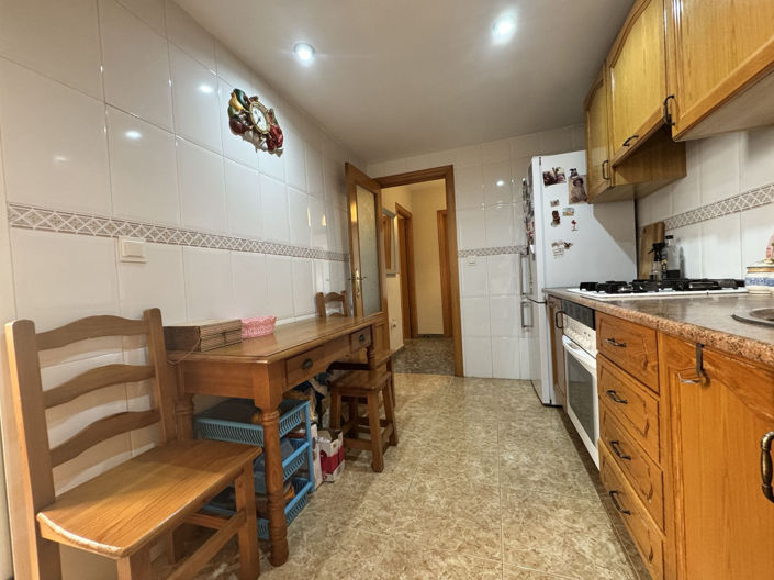 Image No.9-3 Bed Apartment for sale