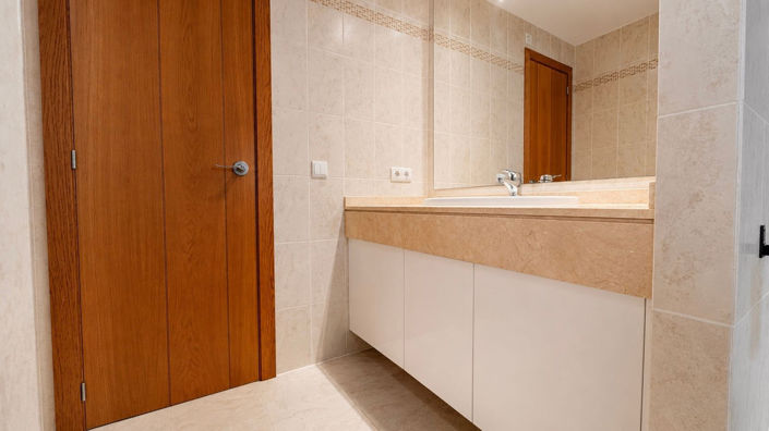Image No.15-2 Bed Apartment for sale