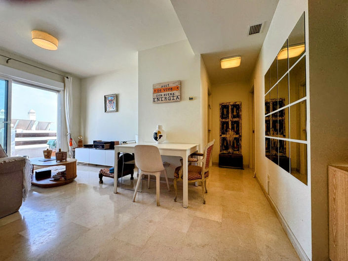 Image No.2-Appartement de 2 chambres à vendre à Estepona