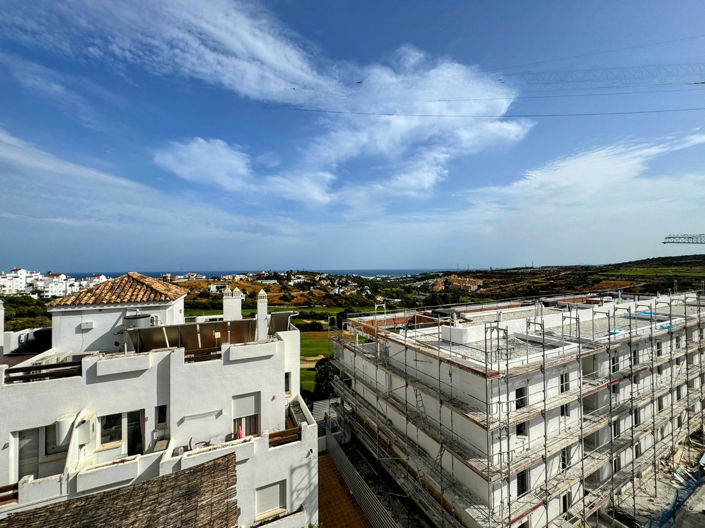 Image No.24-Appartement de 2 chambres à vendre à Estepona
