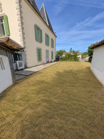 Image No.4-2 Bed Village House for sale