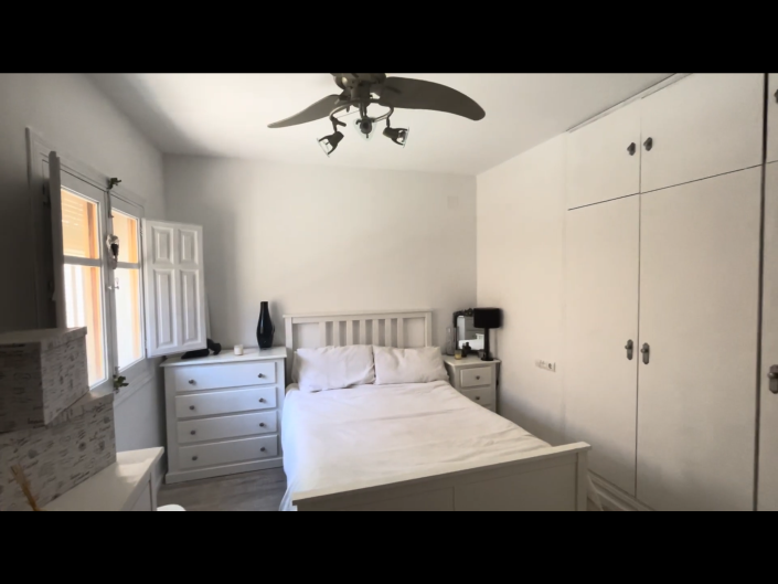 Image No.18-4 Bed House/Villa for sale