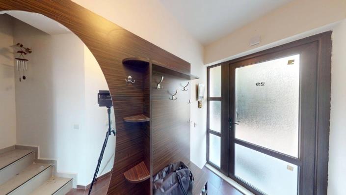 Image No.7-2 Bed Townhouse for sale