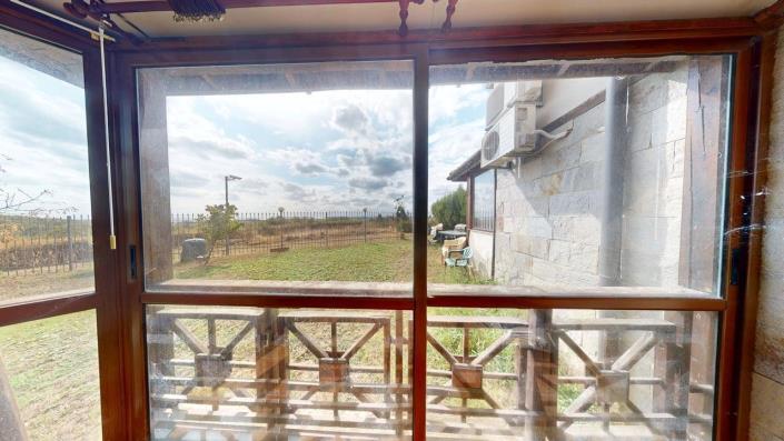 Image No.18-2 Bed Townhouse for sale