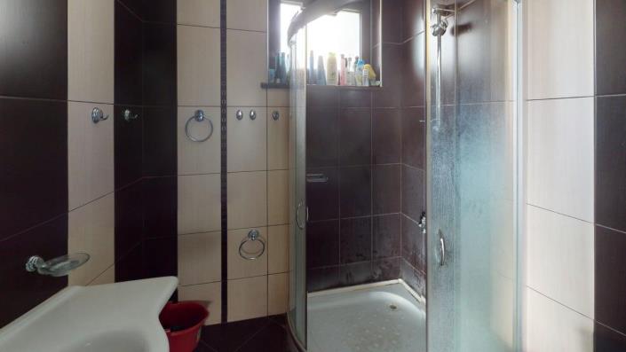 Image No.33-2 Bed Townhouse for sale