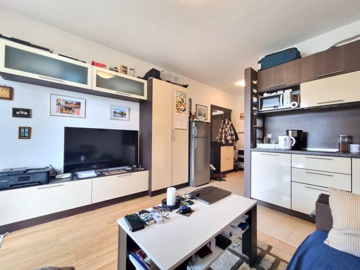 Image No.8-Studio for sale