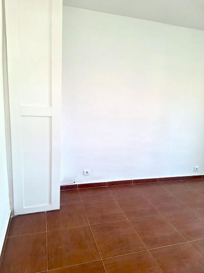 Image No.9-2 Bed Country House for sale