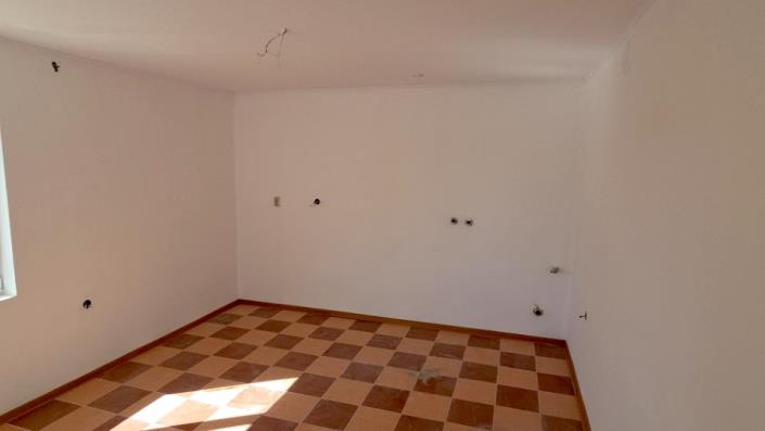 Image No.10-3 Bed Country House for sale