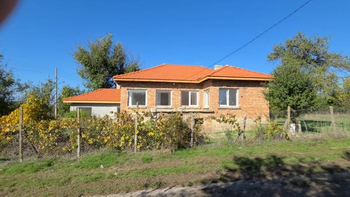 Image No.18-3 Bed Country House for sale