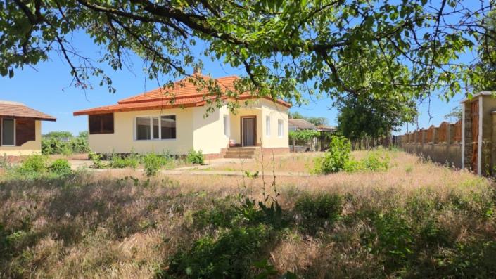 Image No.2-2 Bed Country House for sale