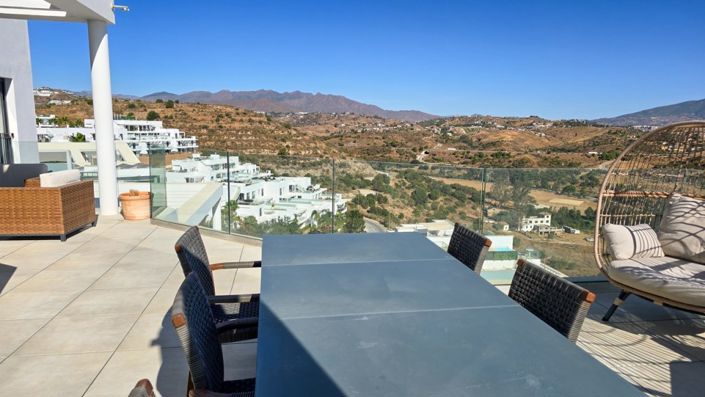 Image No.26-4 Bed Penthouse for sale