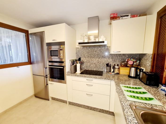Image No.4-Appartement de 2 chambres à vendre à Estepona
